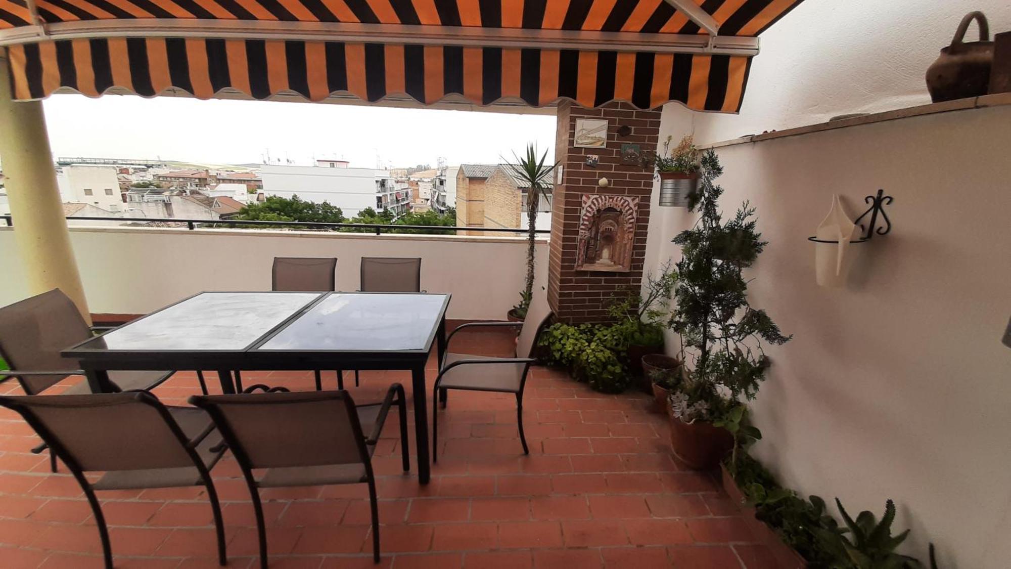 Duplex Junto Al Puente Con Gran Terraza Y Parking Privado * Córdoba