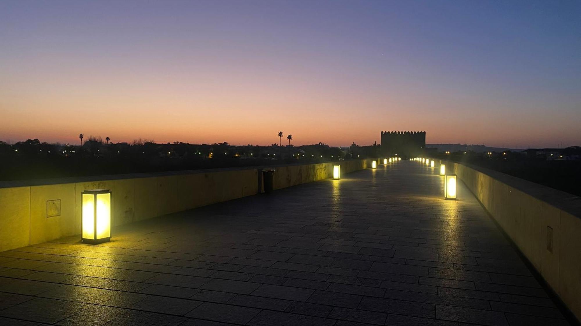 Duplex Junto Al Puente Con Gran Terraza Y Parking Privado Apartament *