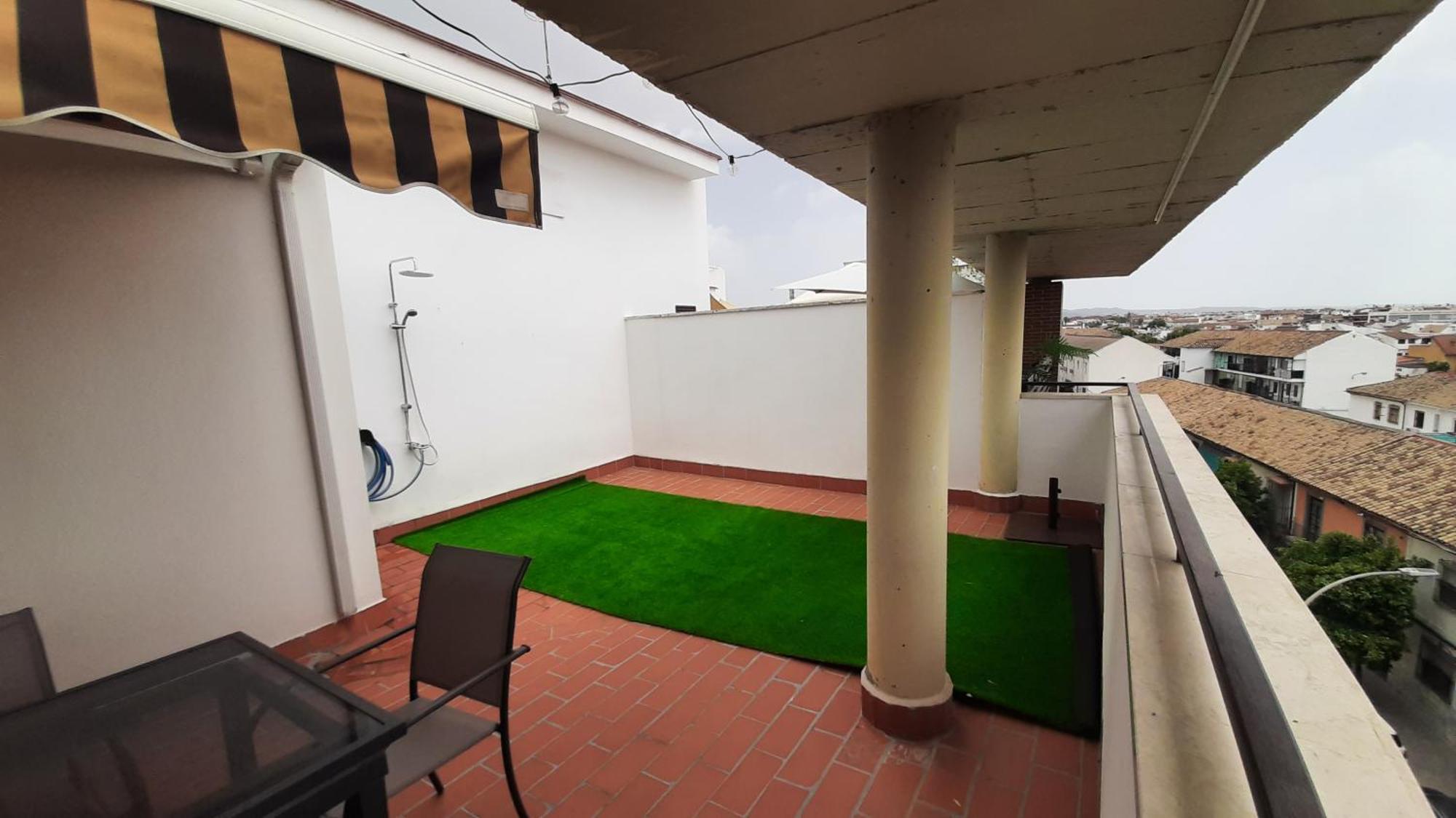 Apartament Duplex Junto Al Puente Con Gran Terraza Y Parking Privado *